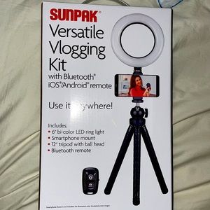 SUNPAK Versatile Vlogging Kit w/ Bluetooth IOS/Android remote